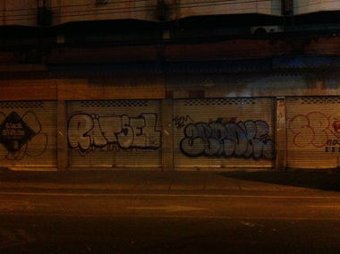 Graffiti Bombing - Photo by HOYA - rätsel, 2broke, chiang