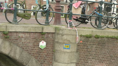 Graffiti Street Art - Photo by HOYA - amsterdam, space, invader