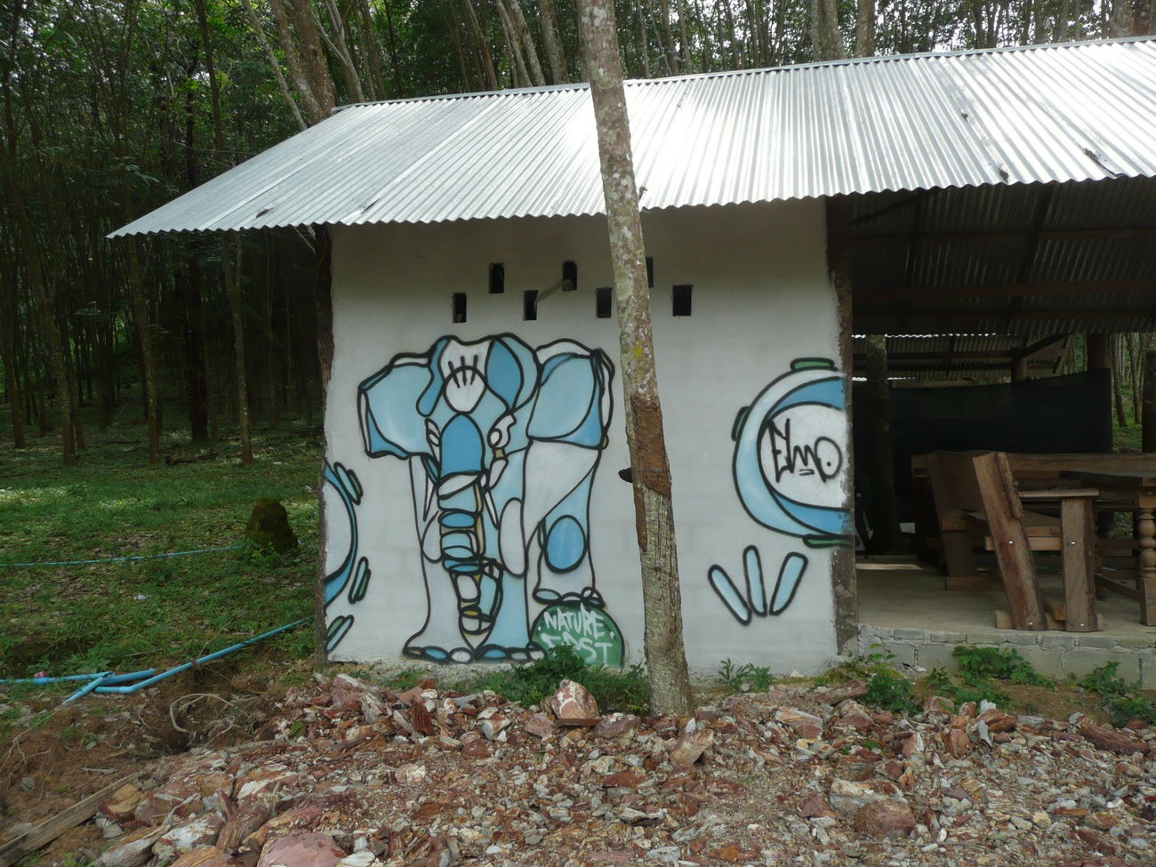 Graffiti Street Art - Photo by HOYA - koh, lanta, thailand