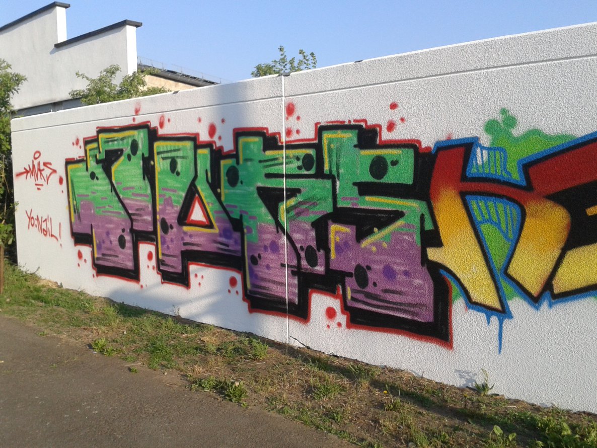 Graffiti Bombing - Photo by HaCksau - muks