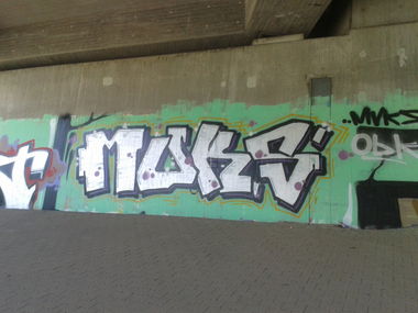 Graffiti Bombing - Photo by HaCksau - muks