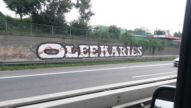 Graffiti Wall - Photo by HaCksau - olee, kraries