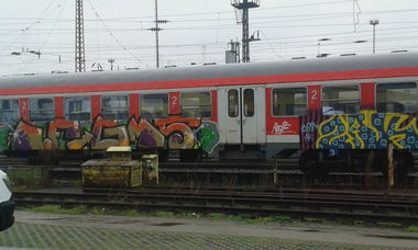 Graffiti Train - Photo by HaCksau - LF, GMS, ZAK