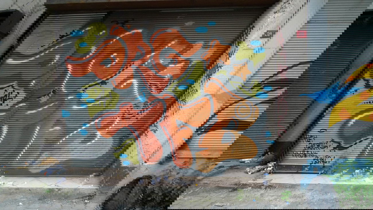 Graffiti Wall in Istanbul - Photo by HacksawDimJuggan - ORG, TFB (2014)