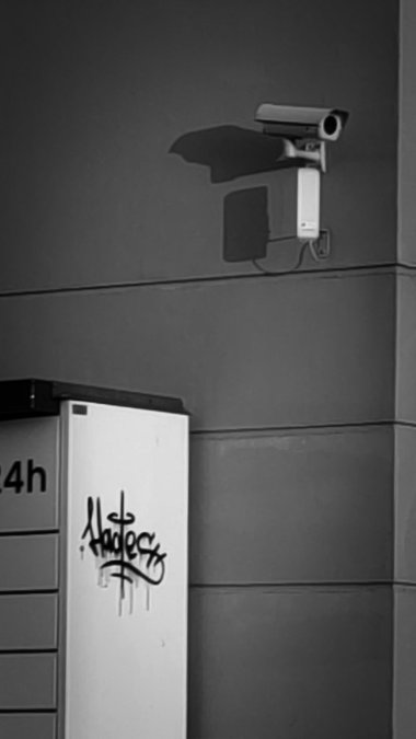 Graffiti Artwork - Photo by Hades