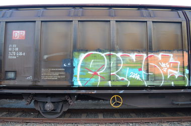 Graffiti Train - Photo by Hall3rOT - ERNST (2014)