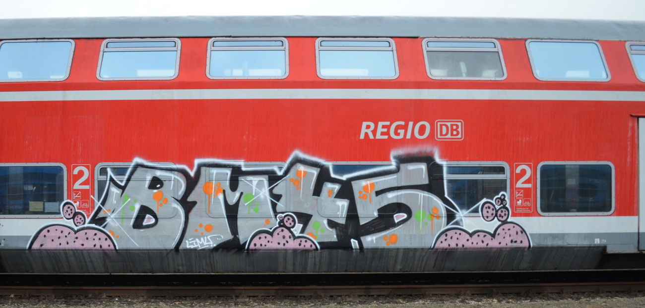 Graffiti Train - Photo by Hall3rOT - BM, 45