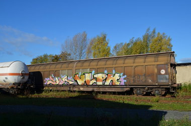 Graffiti Train - Photo by Hall3rOT - YOUR, ULPH