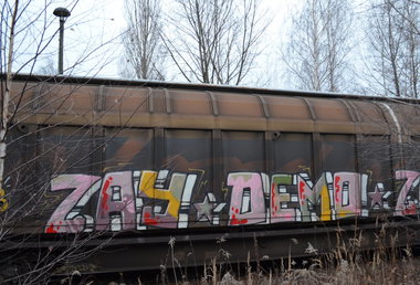 Graffiti Train - Photo by Hall3rOT - ZAY, DEMO