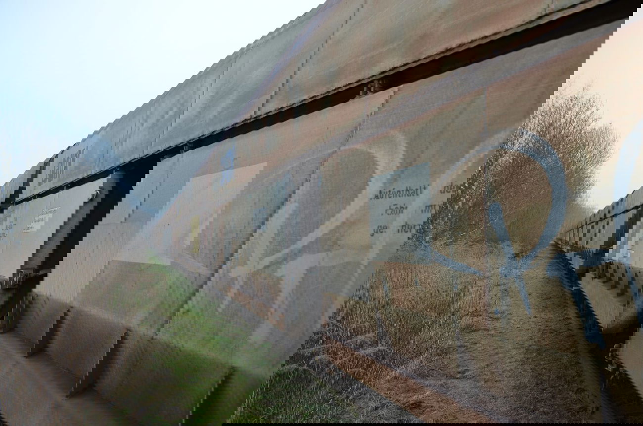 Graffiti Artwork - Photo by Hall3rOT - FR8, GÜTER, KÜBEL