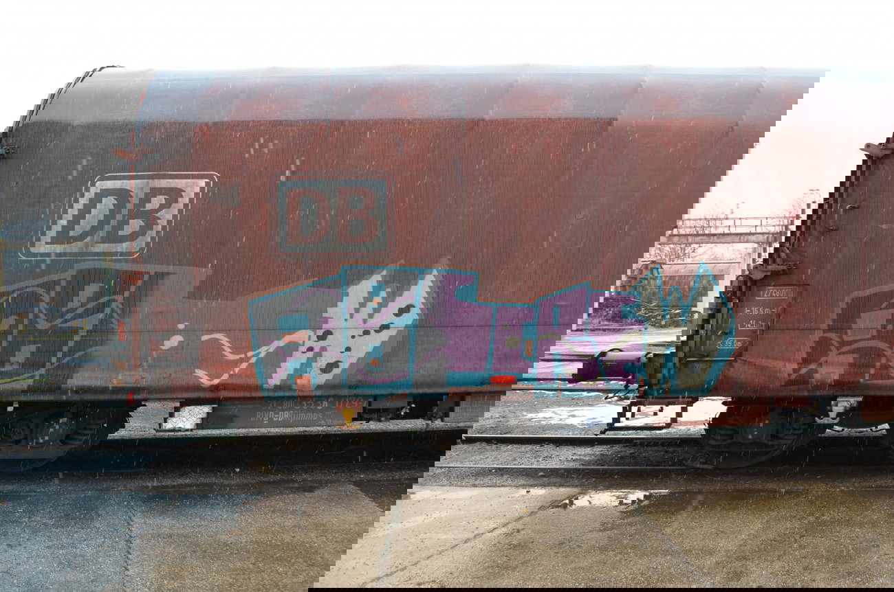 Graffiti Train - Photo by Hall3rOT - ABF, CREW