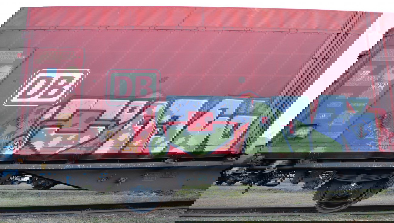 Graffiti Train - Photo by Hall3rOT