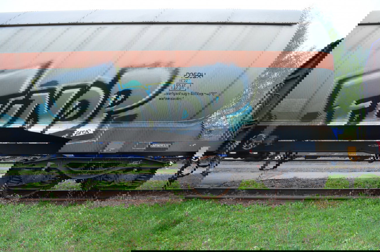 Graffiti Train - Photo by Hall3rOT - FUNDP (2013)