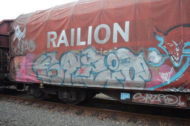 Graffiti Train - Photo by Hall3rOT - SAZIO