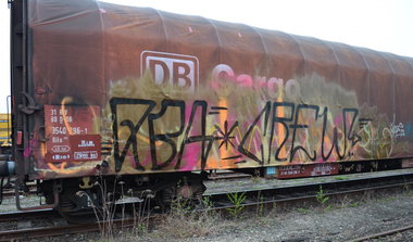 Graffiti Train - Photo by Hall3rOT - QBA, CREW