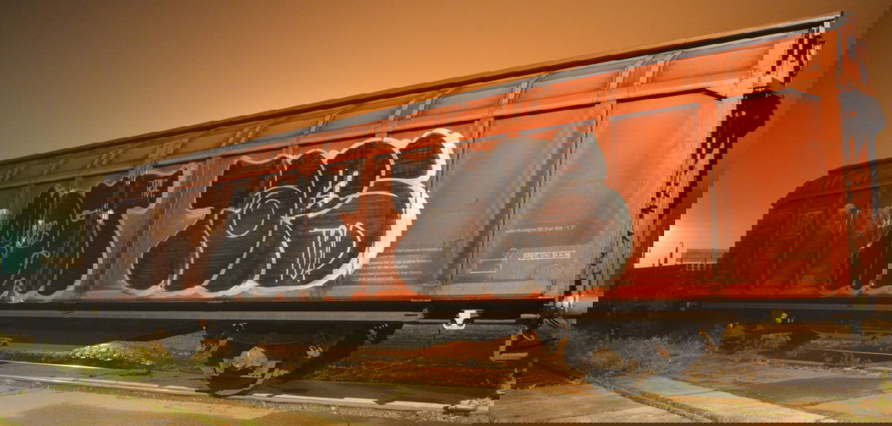 Graffiti Train - Photo by Hall3rOT - MOST, JBCB, TKA