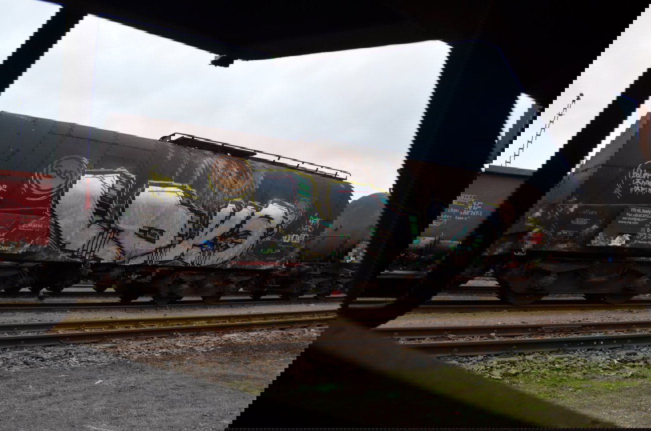 Graffiti Train - Photo by Hall3rOT - LOYS, POLEN, TANKER