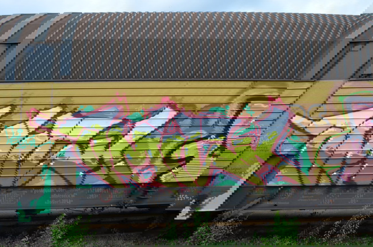 Graffiti Train - Photo by Hall3rOT - AMISK, PEG, SL (2014)