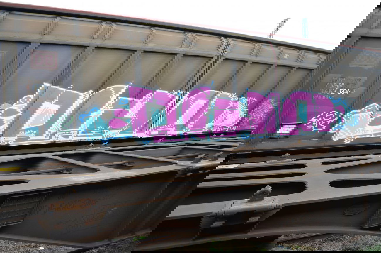 Graffiti Wall - Photo by Hall3rOT (2013)