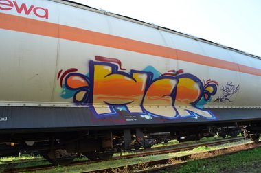 Graffiti Train - Photo by Hall3rOT - HCR, KOSBY