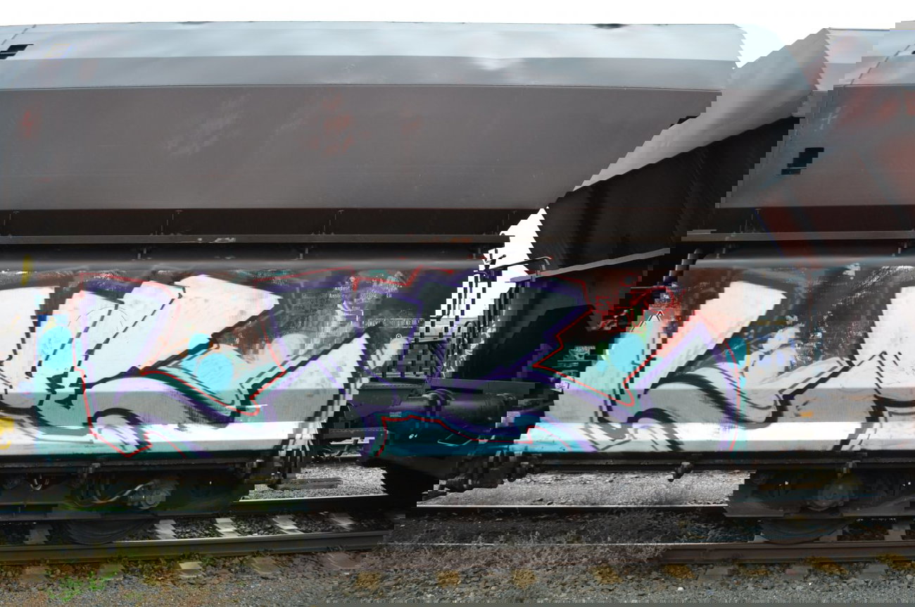 Graffiti Train - Photo by Hall3rOT - LOVE