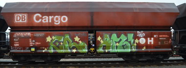 Graffiti Train - Photo by Hall3rOT - CRAM, RTC, FAQ (2012)
