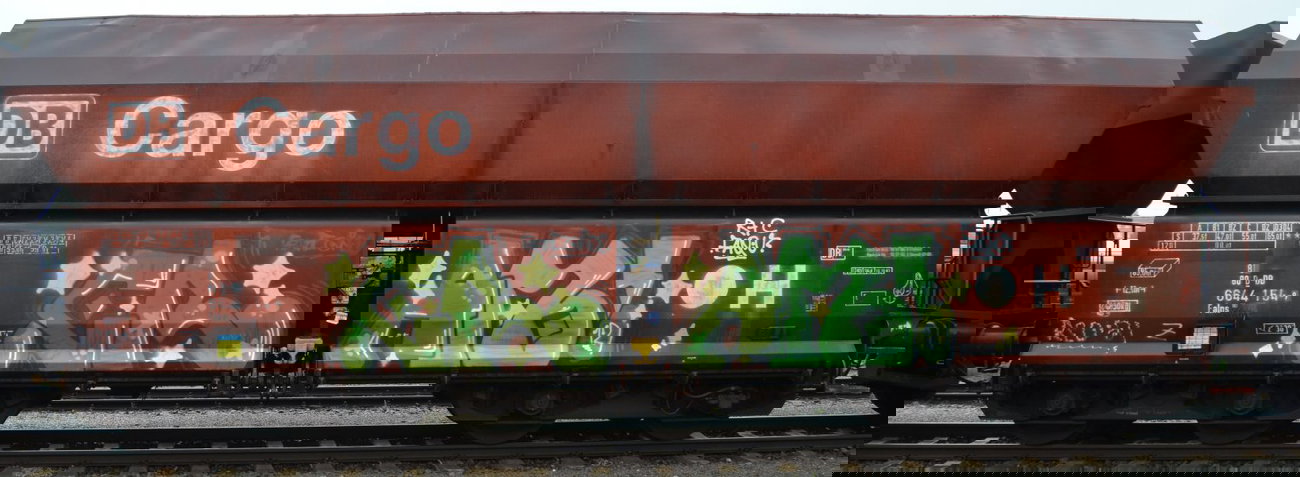 Graffiti Train - Photo by Hall3rOT - CRAM, RTC, FAQ (2012)