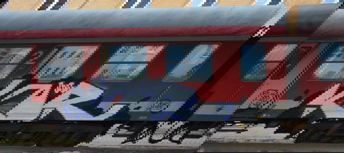 Graffiti Train - Photo by Hall3rOT - KOR, 100