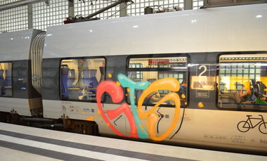 Graffiti Train - Photo by Hall3rOT - GTS