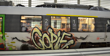 Graffiti Train - Photo by Hall3rOT - COPIE