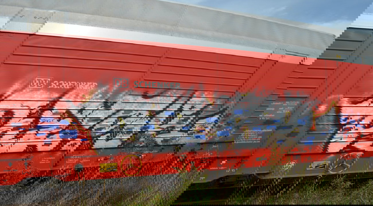 Graffiti Train - Photo by Hall3rOT - RESK