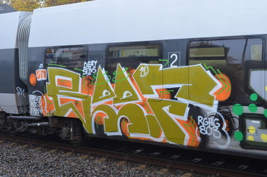 Graffiti Train - Photo by Hall3rOT - BEEF, SM, RGHG (2014)