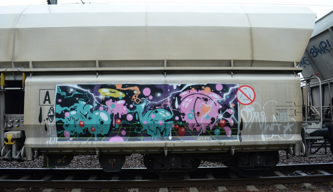 Graffiti Photo by Hall3rOT - MILA (2014)