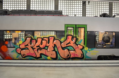 Graffiti Train - Photo by Hall3rOT - SENS, SM