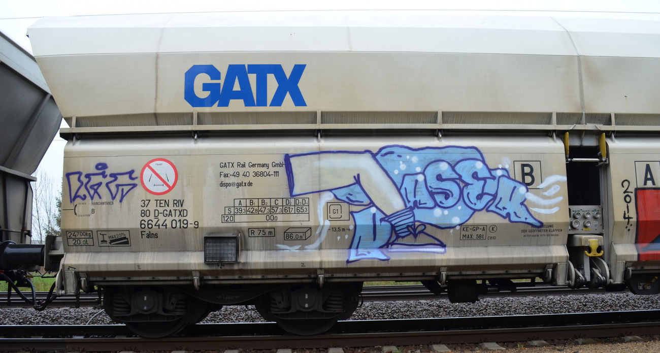 Graffiti Train - Photo by Hall3rOT