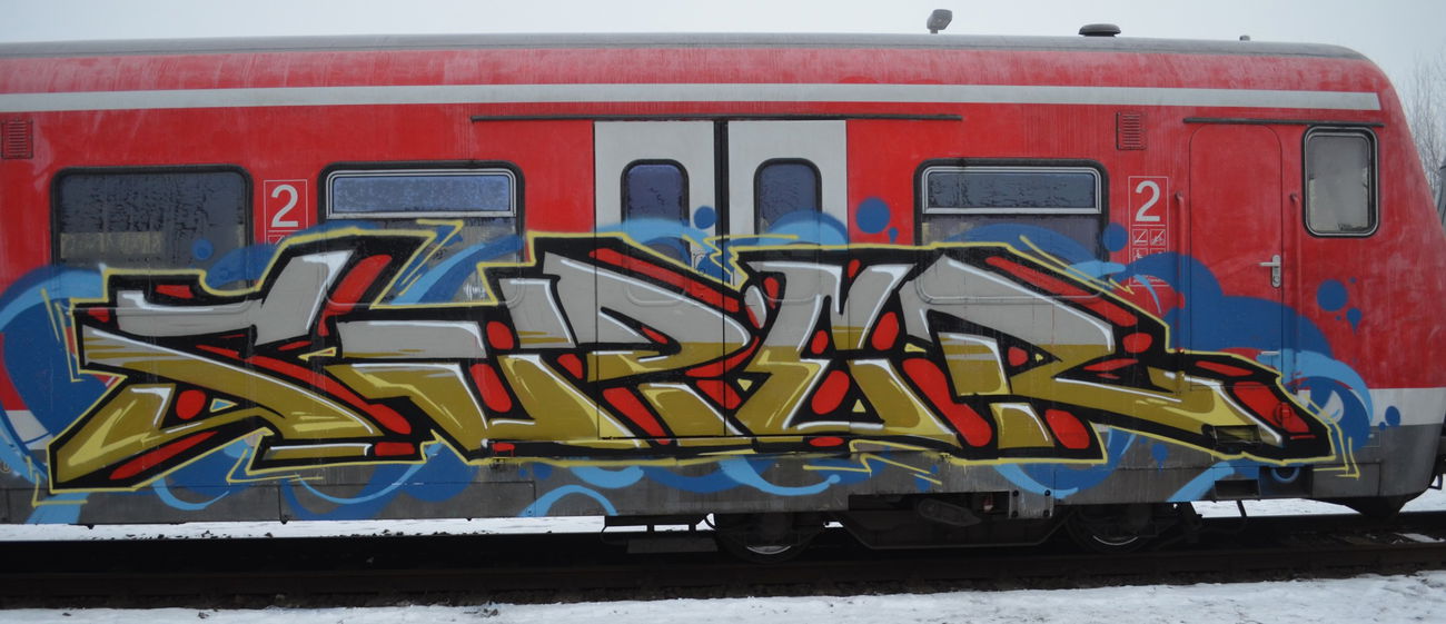 Graffiti Train - Photo by Hall3rOT - SUPER