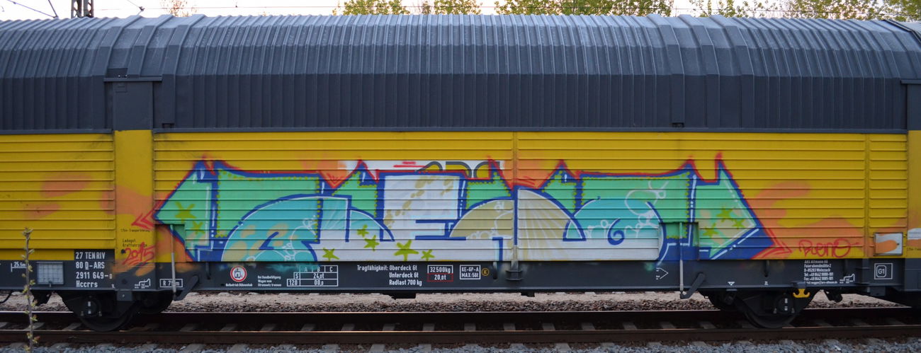 Graffiti Wall - Photo by Hall3rOT - BUENO (2015)