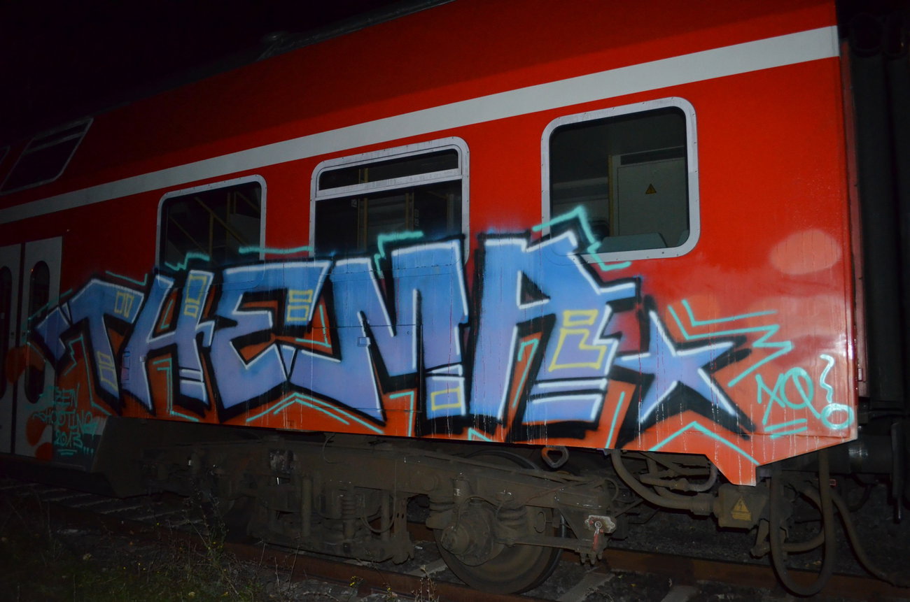 Graffiti Train - Photo by Hall3rOT - THEMA