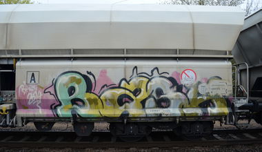 Graffiti Train - Photo by Hall3rOT - BASH