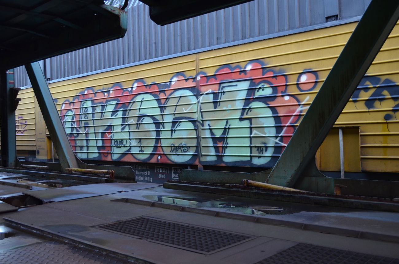 Graffiti Train - Photo by Hall3rOT - AKEEM