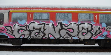 Graffiti Train - Photo by Hall3rOT - SENZE