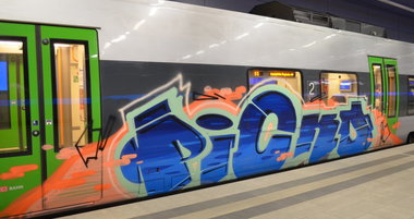 Graffiti Train - Photo by Hall3rOT - PICKO