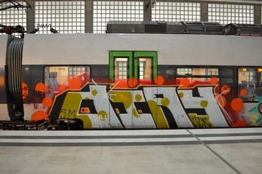Graffiti Train - Photo by Hall3rOT - DIAY, SM