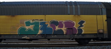 Graffiti Train - Photo by Hall3rOT - JBCB