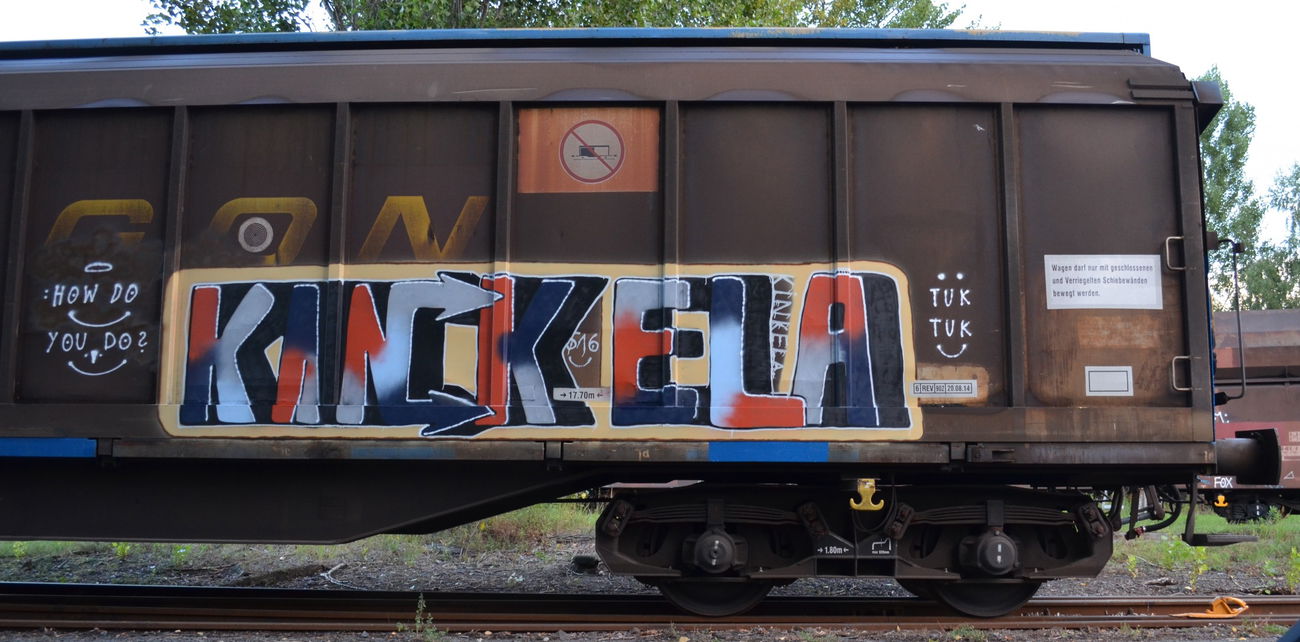 Graffiti Train - Photo by Hall3rOT - KINKELA