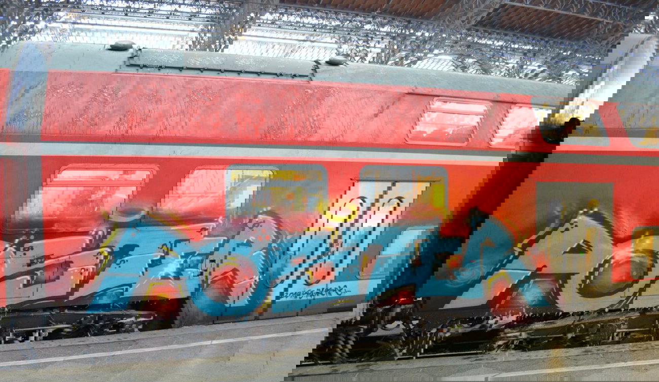 Graffiti Train - Photo by Hall3rOT - POSTER