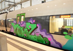 Graffiti Train - Photo by Hall3rOT - YDUZ