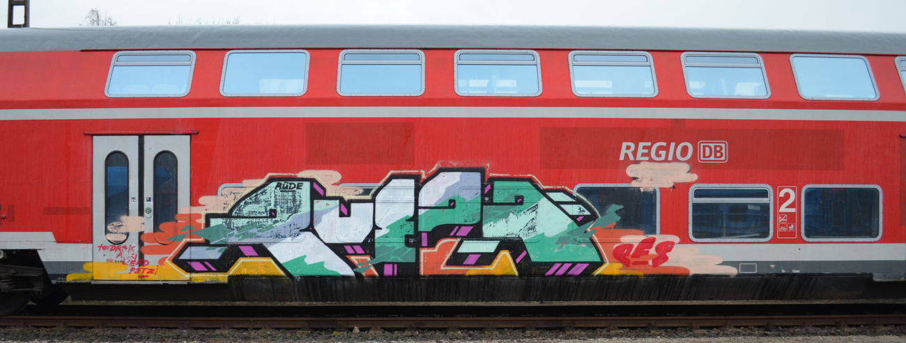 Graffiti Train - Photo by Hall3rOT - RÜDE