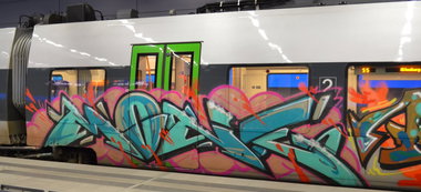 Graffiti Train - Photo by Hall3rOT - MONE
