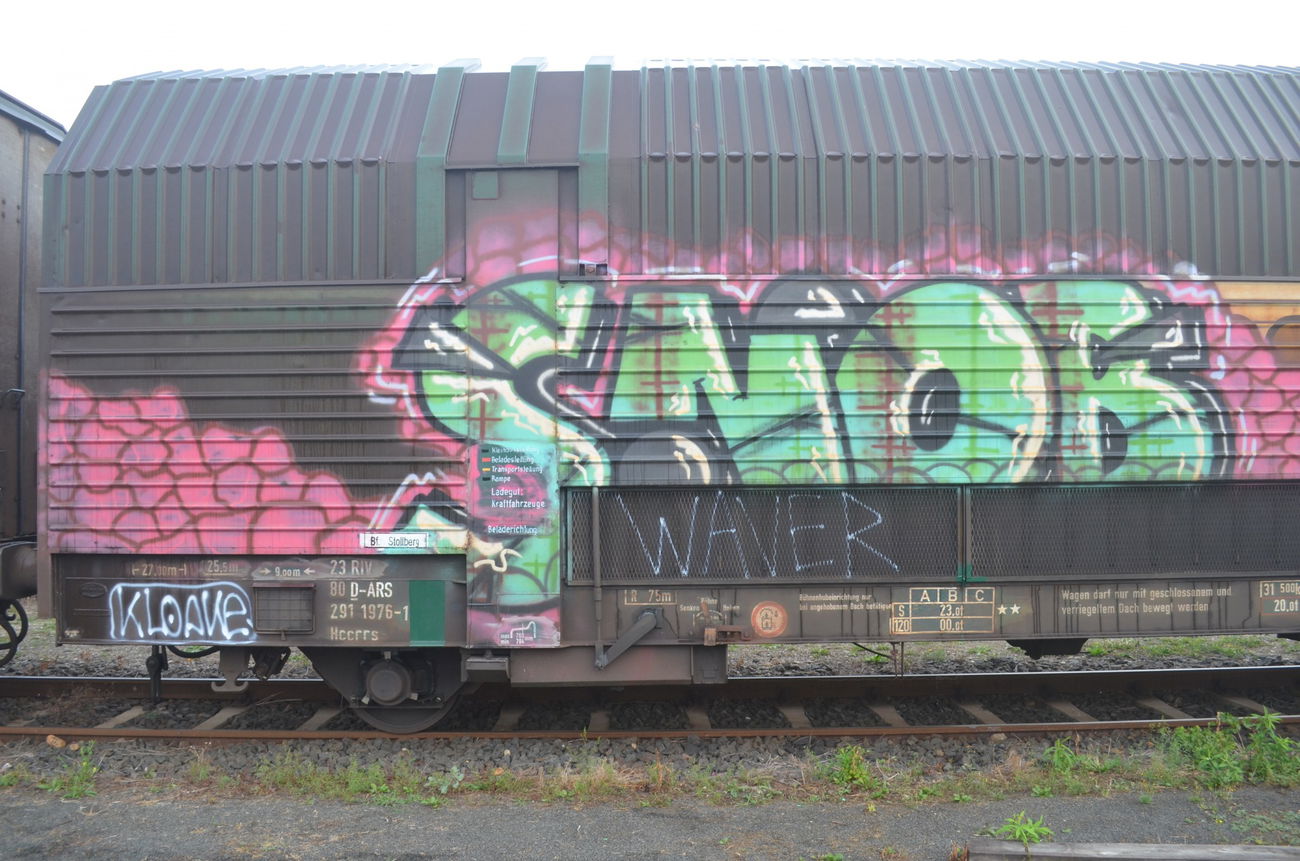 Graffiti Train - Photo by Hall3rOT - SNOB